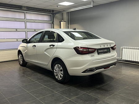 ВАЗ (LADA) Vesta 1.6 MT (106 л.с.) 2023