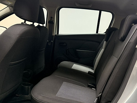 Renault Sandero Stepway 1.6 AT (102 л.с.) 2021