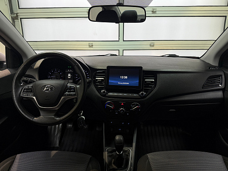Hyundai Solaris 1.6 MT (123 л.с.) 2021