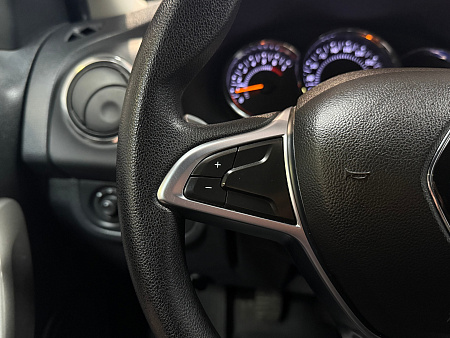 Renault Logan Stepway 1.6 MT (113 л.с.) 2021