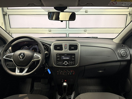 Renault Sandero Stepway 1.6 AT (102 л.с.) 2019