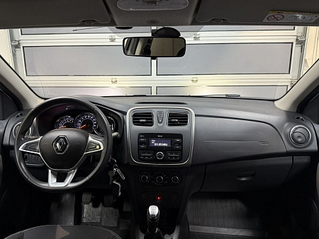 Renault Sandero Stepway 1.6 MT (113 л.с.) 2021