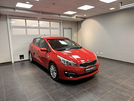 Kia Ceed 1.6 AT (129 л.с.) 2015