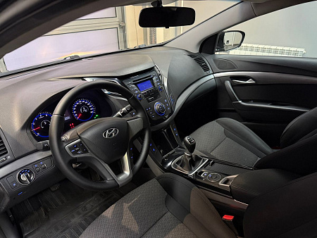Hyundai i40 1.6 GDI MT (135 л.с.) 2014
