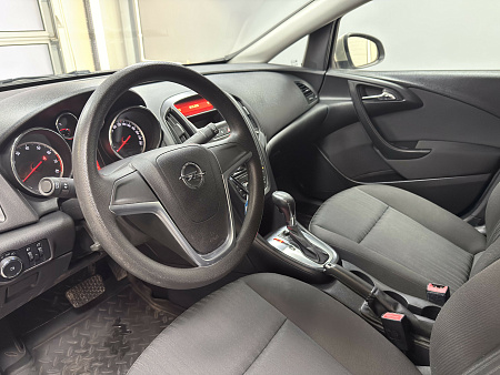 Opel Astra 1.6 AT (115 л.с.) 2012