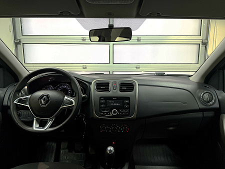 Renault Logan Stepway 1.6 MT (113 л.с.) 2019