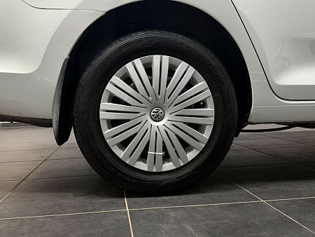 Skoda Rapid 1.6 MPI MT (90 л.с.) 2015