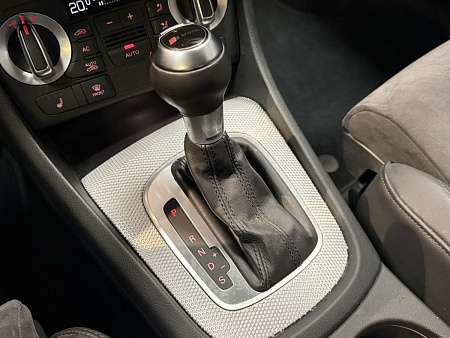 Audi Q3 2.0 TFSI quattro S tronic (170 л.с.) 2012