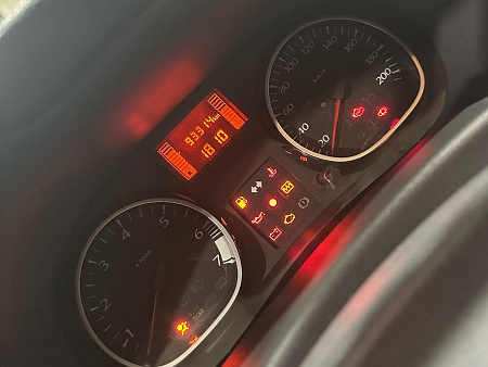 Renault Duster 2.0 4WD MT (135 л.с.) 2012