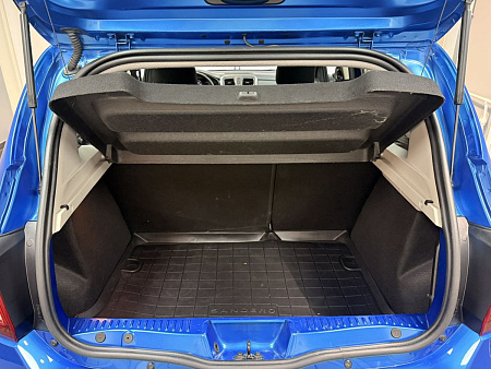 Renault Sandero Stepway 1.6 AT (102 л.с.) 2019