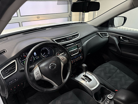 Nissan X-Trail 2.0 4WD CVT (144 л.с.) 2016