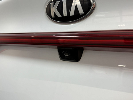 Kia Rio 1.6 AT (123 л.с.) 2020