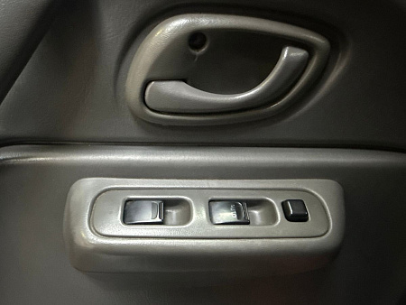 Suzuki Jimny 1.3 4WD AT (80 л.с.) 1999