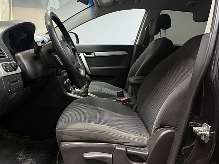 Chevrolet Captiva 2.4 4WD MT (167 л.с.) 2012