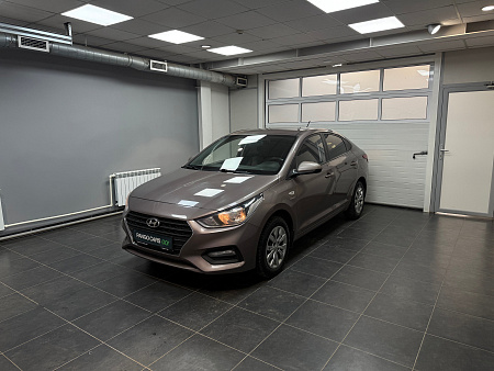 Hyundai Solaris 1.6 MT (123 л.с.) 2019