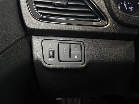 Hyundai Solaris 1.6 MT (123 л.с.) 2021