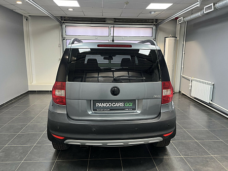 Skoda Yeti 1.2 TSI DSG (105 л.с.) 2011