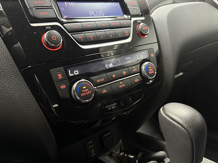 Nissan X-Trail 2.0 CVT (144 л.с.) 2018