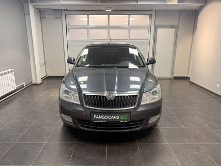 Skoda Octavia 1.6 MPI MT (102 л.с.) 2012