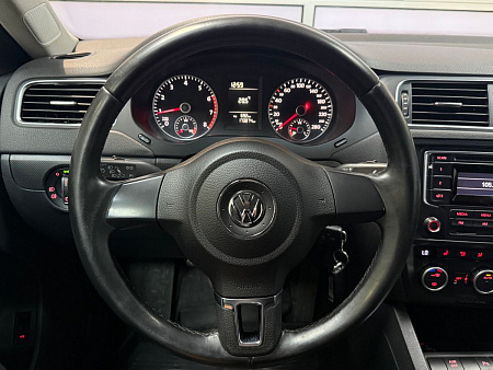Volkswagen Jetta 1.6 MT (85 л.с.) 2014