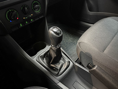 Skoda Rapid 1.6 MPI MT (90 л.с.) 2017