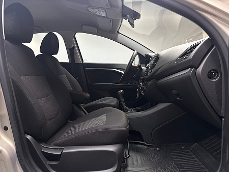 ВАЗ (LADA) Vesta 1.6 MT (106 л.с.) 2018