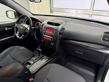 Kia Sorento 2.4 4WD AT (175 л.с.) 2019