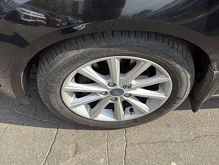 Ford Focus 1.6 PowerShift (125 л.с.) 2016