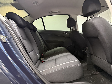 Peugeot 408 1.6 MT (115 л.с.) 2016