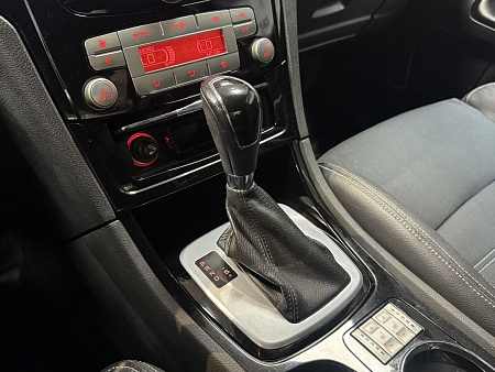 Ford Mondeo 2.3 AT (161 л.с.) 2010