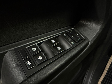 ВАЗ (LADA) Vesta 1.6 MT (106 л.с.) 2016