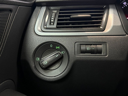 Skoda Rapid 1.6 MPI MT (90 л.с.) 2015