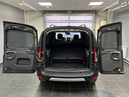 ВАЗ (LADA) Largus Cross 1.6 MT (106 л.с.) 2025