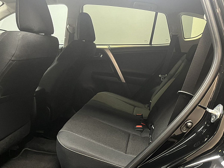 Toyota RAV4 2.0 CVT (146 л.с.) 2017