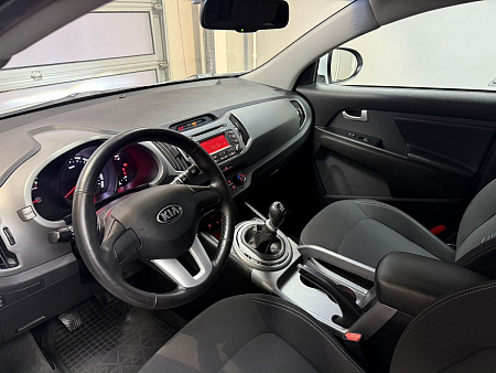 Kia Sportage 2.0 MT (150 л.с.) 2015