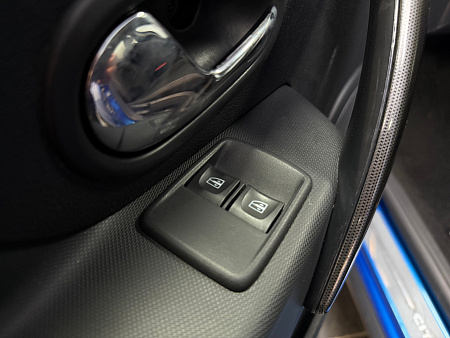 Renault Logan Stepway 1.6 CVT (113 л.с.) 2020