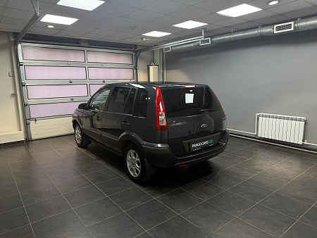 Ford Fusion 1.6 MT (101 л.с.) 2008