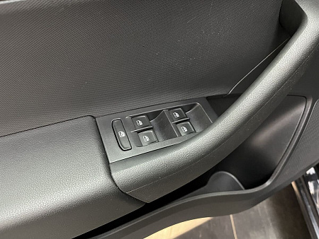 Volkswagen Polo 1.6 MPI MT (110 л.с.) 2020