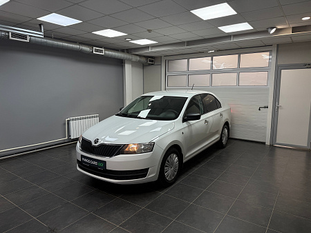 Skoda Rapid 1.6 MPI MT (90 л.с.) 2015
