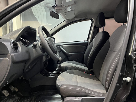 Renault Duster 2.0 4WD MT (143 л.с.) 2015