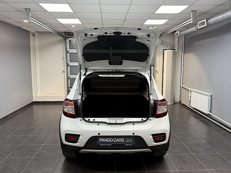 Renault Sandero Stepway 1.6 MT (113 л.с.) 2021