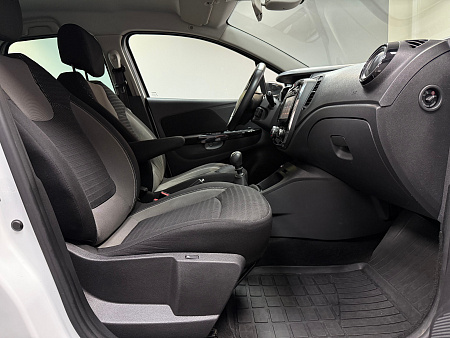 Renault Kaptur 2.0 4WD MT (143 л.с.) 2017