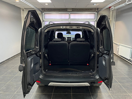 ВАЗ (LADA) Largus Cross 1.6 MT (106 л.с.) 2025