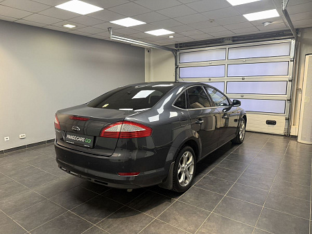 Ford Mondeo 2.3 AT (161 л.с.) 2010