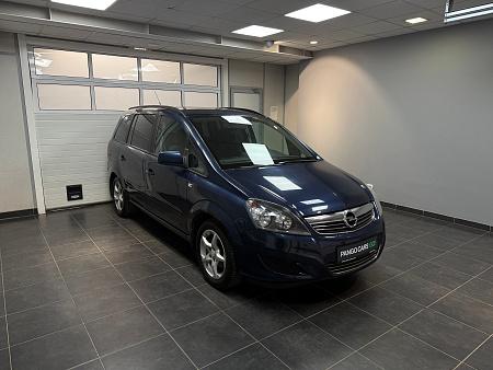 Opel Zafira 1.8 MT (140 л.с.) 2011