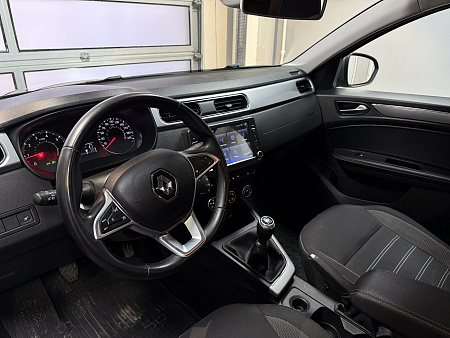 Renault Arkana 1.6 MT (114 л.с.) 2021
