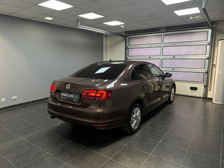 Volkswagen Jetta 1.6 MT (85 л.с.) 2014