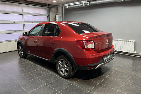 Renault Logan Stepway 1.6 MT (82 л.с.) 2019