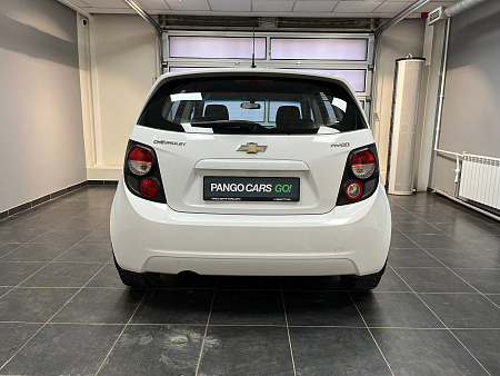 Chevrolet Aveo 1.6 AT (115 л.с.) 2012