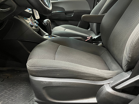 Chevrolet Aveo 1.6 AT (115 л.с.) 2012
